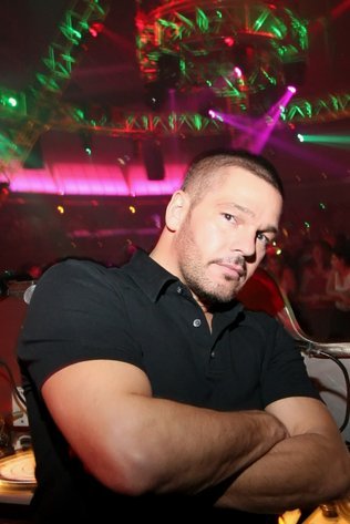 DJ R.O.B. at Rain