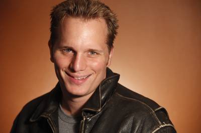 Food drive with Adam Hunter at Bonkerz Comedy Club