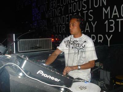 Fusia Wednesdays at V Bar