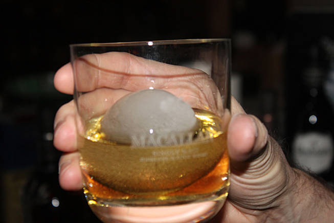 Freakin' Frog McCallan whisky with ice