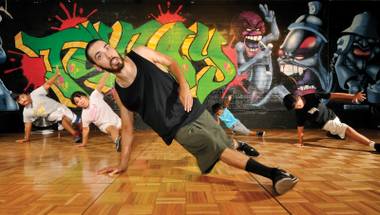 Walk it out: Eric Salazar of Knucklehead Zoo gets educational at Tunay.