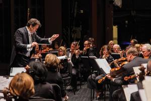 Donato Cabrera is the new conductor for the Las Vegas Philharmonic.