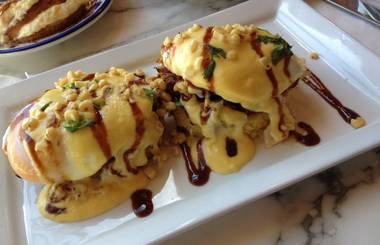 Pulled pork on corn bread plus hollandaise and barbecue sauce. Wow.