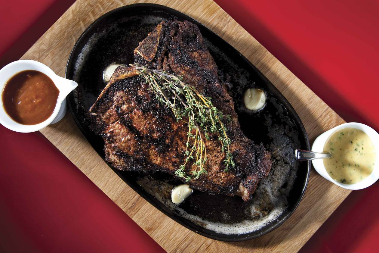 Wolfgang Puck's Palazzo steakhouse is the cream of the crop.