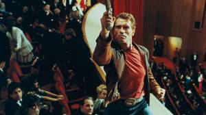 Arnold Schwarzenegger in <em>Last Action Hero</em>