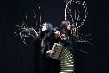 If recent setlists hold up, the Japanese trio will play droney new album Dear straight-through.