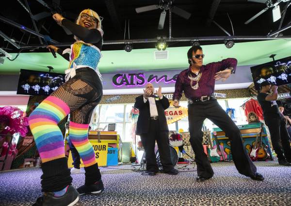 New Orleans karaoke favorite the Cat’s Meow curls up on Fremont Las