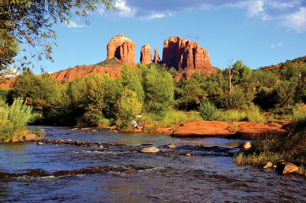 Cathedral Rock in Sedona, Arizona (Shutterstock)