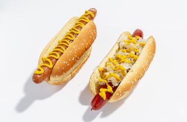 Snap-O-Razzo hot dogs