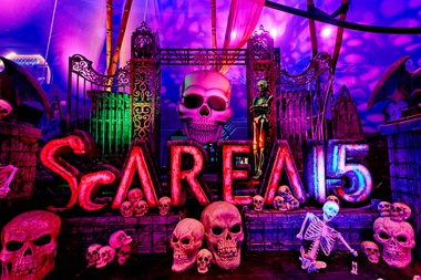 Discover the best Halloween events in Las Vegas for 2024! From the spooky scAREA15 experience to the iconic Sin City Halloween Ball, explore parties, family-friendly activities and festive dining options.