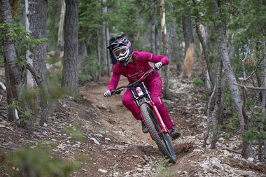 If you’ve never tried mountain biking before, the Experience Downhill package might be the best bet way to find your footing.