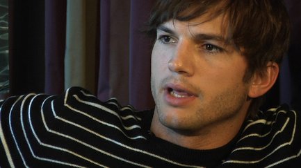 Ashton Kutcher Spreads It