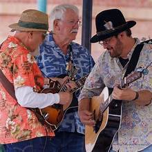 Open Mic Music Mondays 