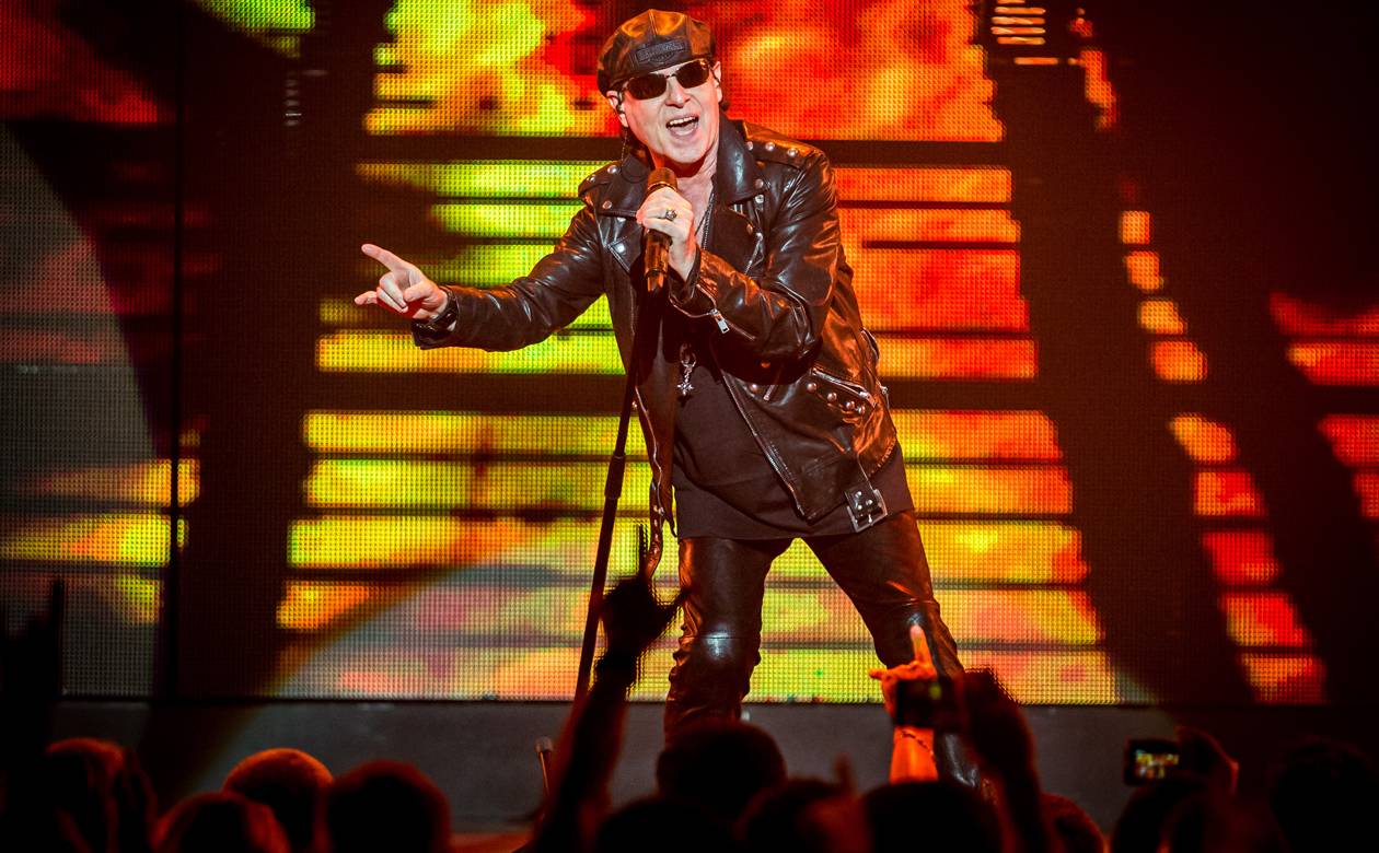 Singer Klaus Meine doesn’t just hit the high notes, he knocks ’em over the fence into the bleacher seats.