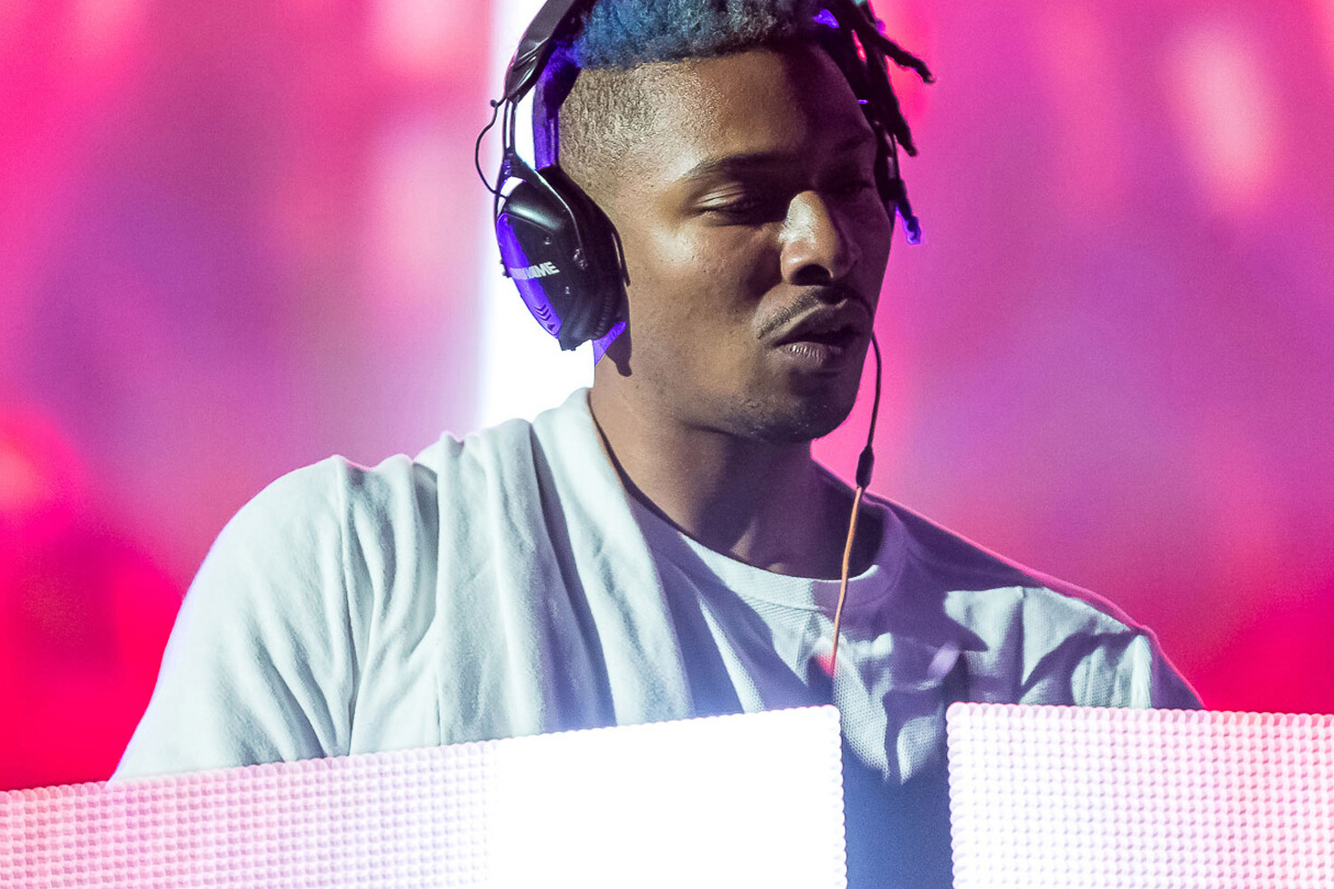 The Chainsmokers take their hits to Wynn with an exclusive threeyear