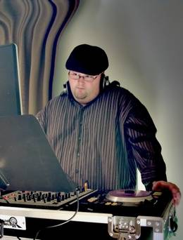 DJ Lucky LaRue