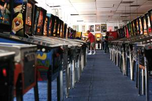 Beats and pinballs: The Pinball Hall of Fame begs for headphones.