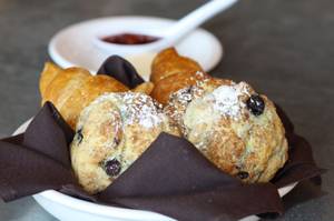 Blueberry and white chocolate scones at DW Bistro.