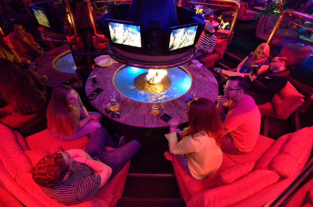 24 Hours Inside The Peppermill Las, Are Fire Pits Legal In Las Vegas