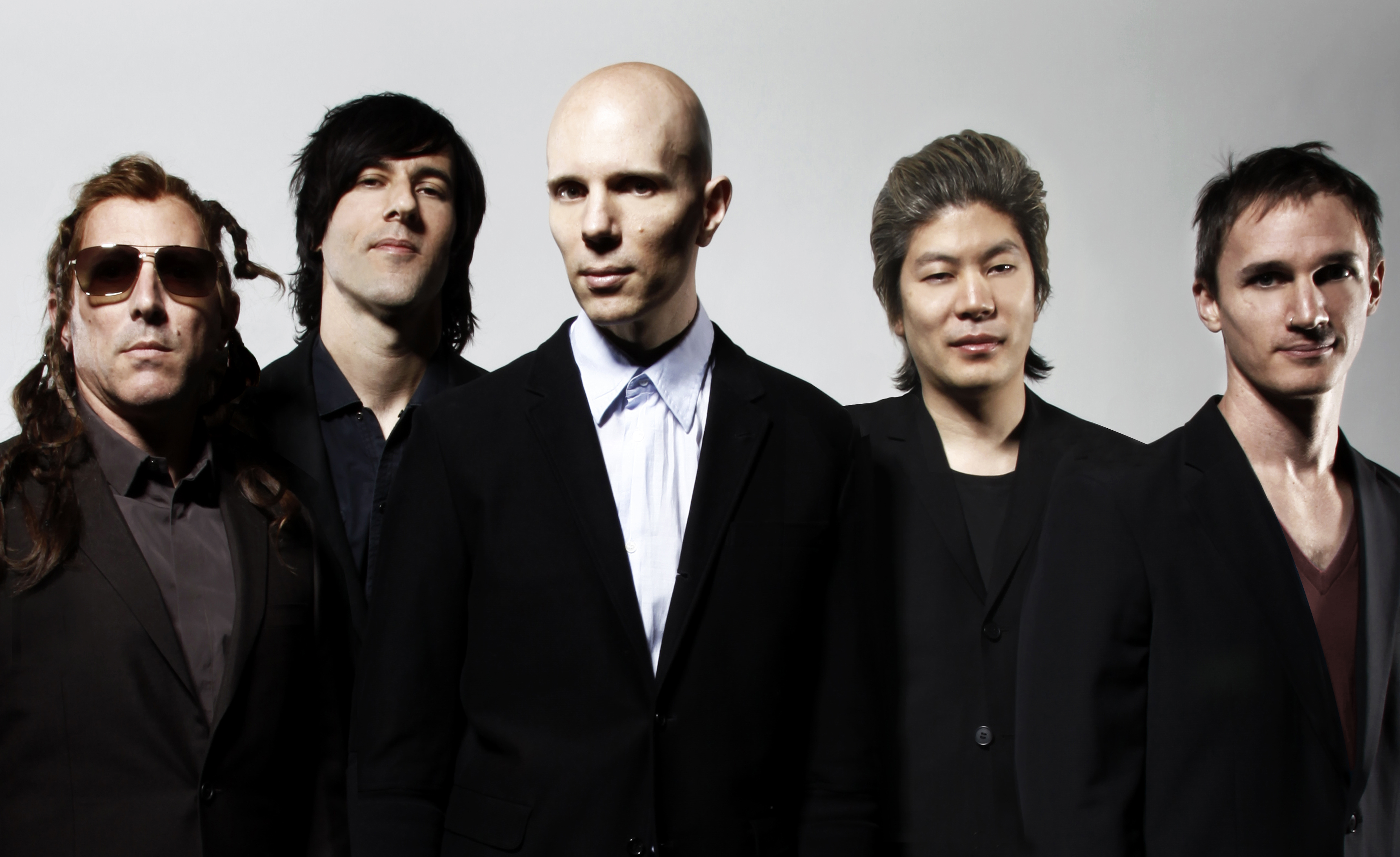 A Perfect Circle's Billy Howerdel talks Maynard, living in the moment and  raw art - Las Vegas Weekly