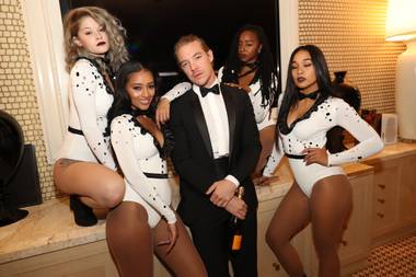 Diplo wraps up the weekend at XS
