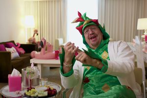 Penn Jillette jako Pop the Magic Dragon ve filmu „Dysfunkce plazů“