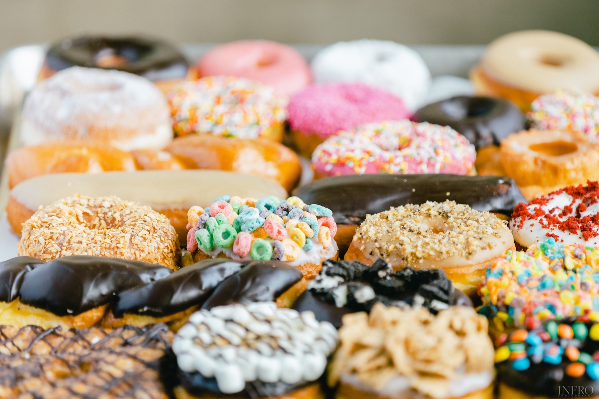 Quick Bites Randy’s Donuts, Bacon Nation, Bodega Bagel and more Vegas