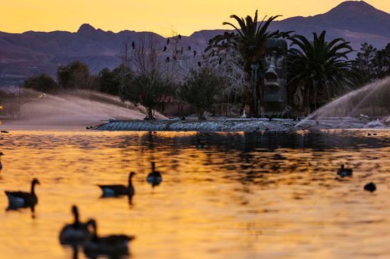 Sunset Park is a true Clark County gem, one of the largest parks in the city, lush and equipped with a range of facilities.