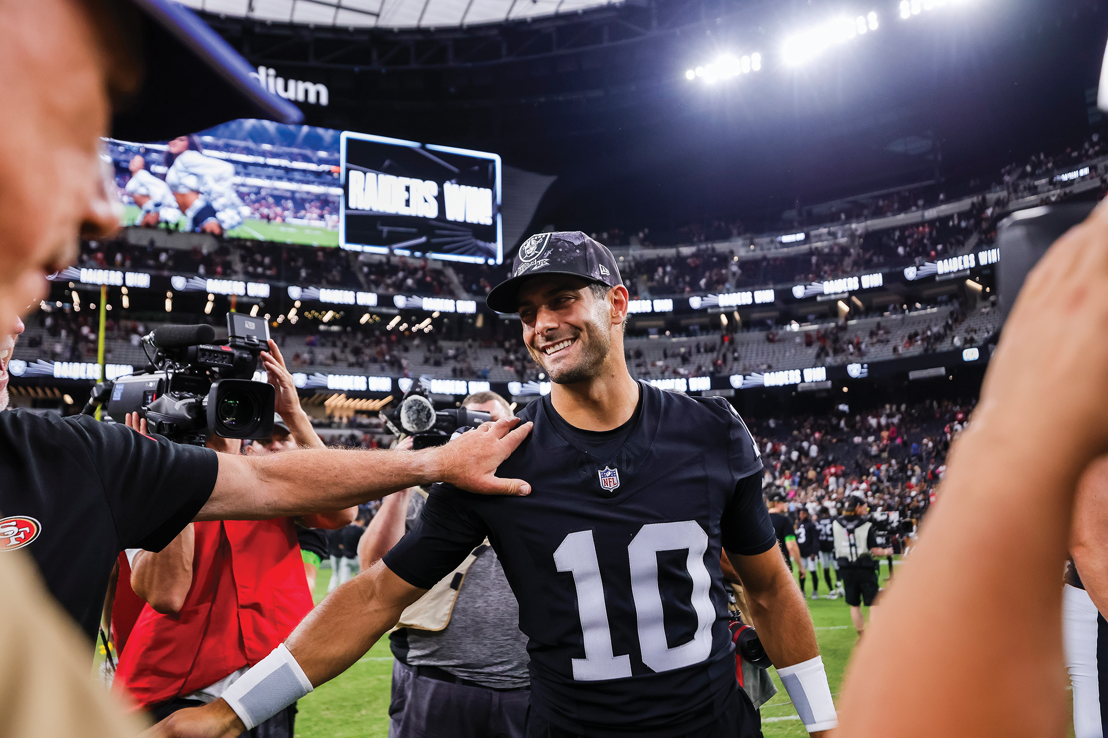 Jimmy G' is fitting right in as Derek Carr's starting quarterback