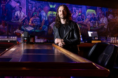 Vegas rockstar Frank Sidoris rejuvenates the classic Hard Hat Lounge