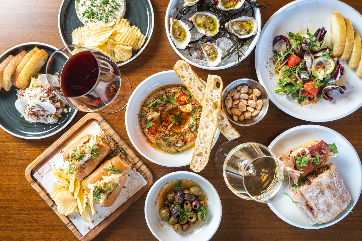 Created by James Beard Award-winning Chef Shawn McClain, Master Sommelier Nick Hetzel and Restaurateurs Richard and Sarah Camarota, Wineaux brings a passionately curated wine market, bar and escape to Las Vegas at UnCommons.
