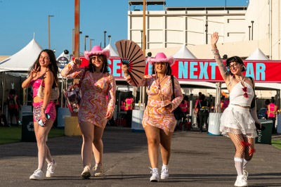 The 11th annual Life Is Beautiful Festival presents a Big Beautiful Block Party, kicked off on Friday, October 27th and ended on Saturday in downtown Las Vegas, Nevada. Artist including LCD Soundsystem, Jungle and Thundercat headlined Saturday night’s final show.