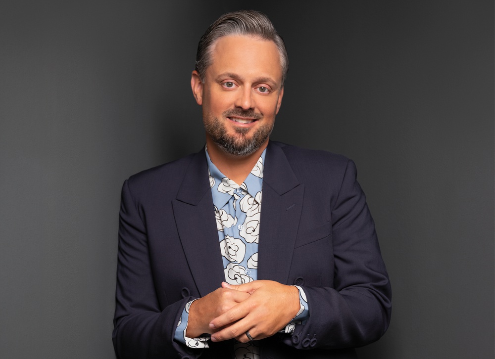 Comedy star Nate Bargatze starts his world tour at Wynn Las Vegas Weekly