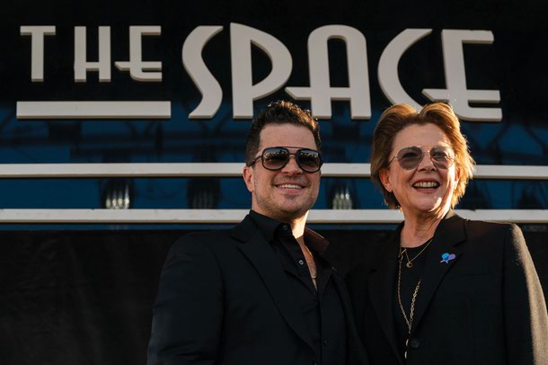 Mondays Dark founder Mark Shunock and actress Annette Bening at the announcement of the Space 2.0 on February 24.