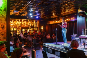 Shanna Christmas at Fat Cat 