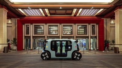 Se acabó el viaje gratis: el servicio de robotaxis de Zoox comenzará a cobrar por los viajes en Las Vegas