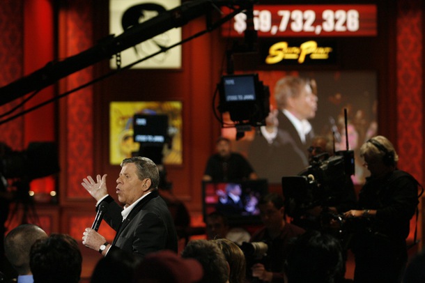 Entertainer Jerry Lewis talks to the audience while broadcasting live from the South Point during the 43rd annual Muscular Dystrophy Association Telethon in 2008.