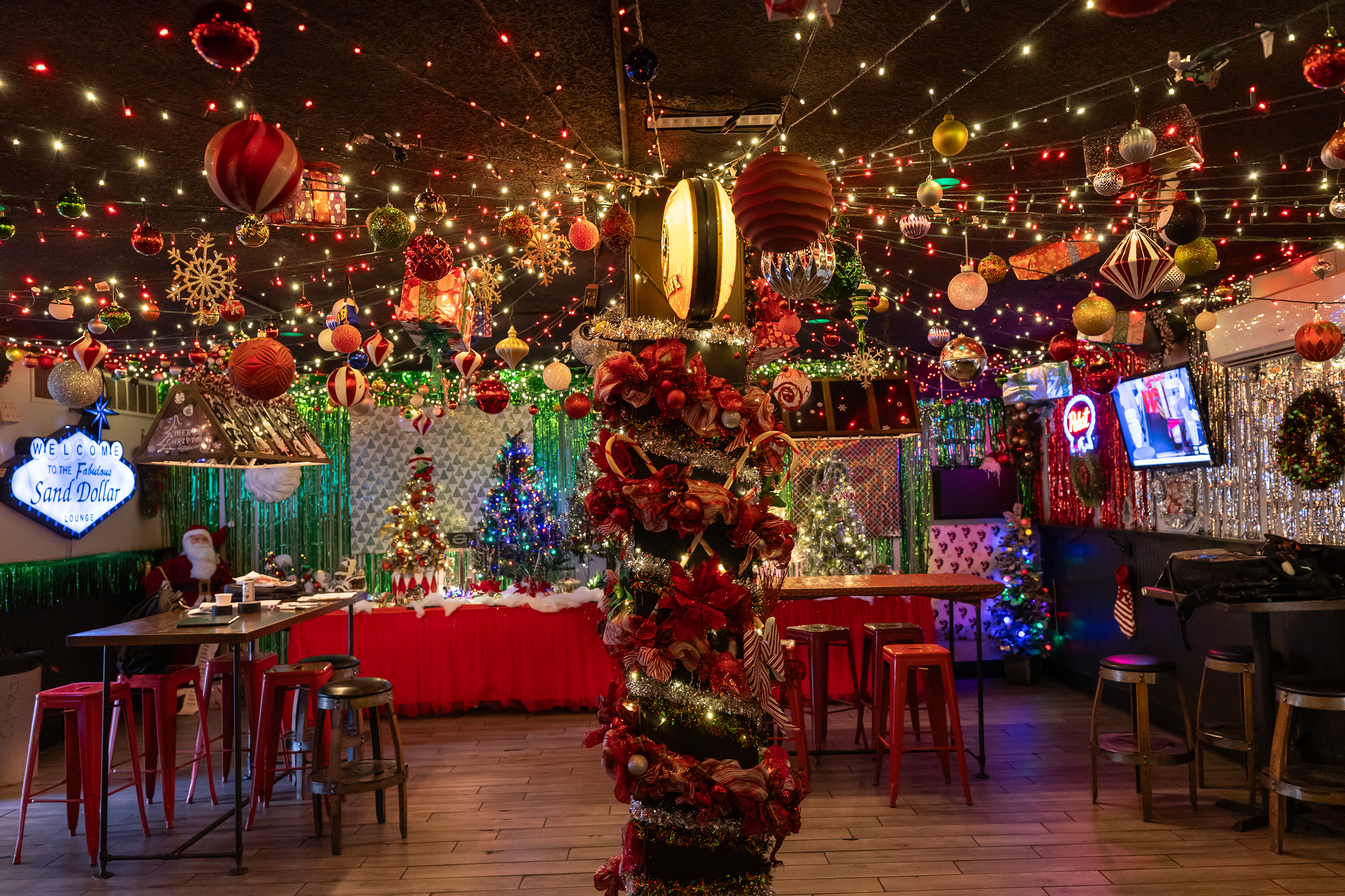 Holiday cocktails: fun and festive pop-up bars abound across Las Vegas