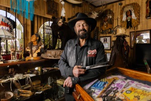 Cliff’s Barber Corral