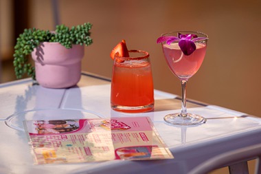 Malibu Barbie&nbsp;Cafe