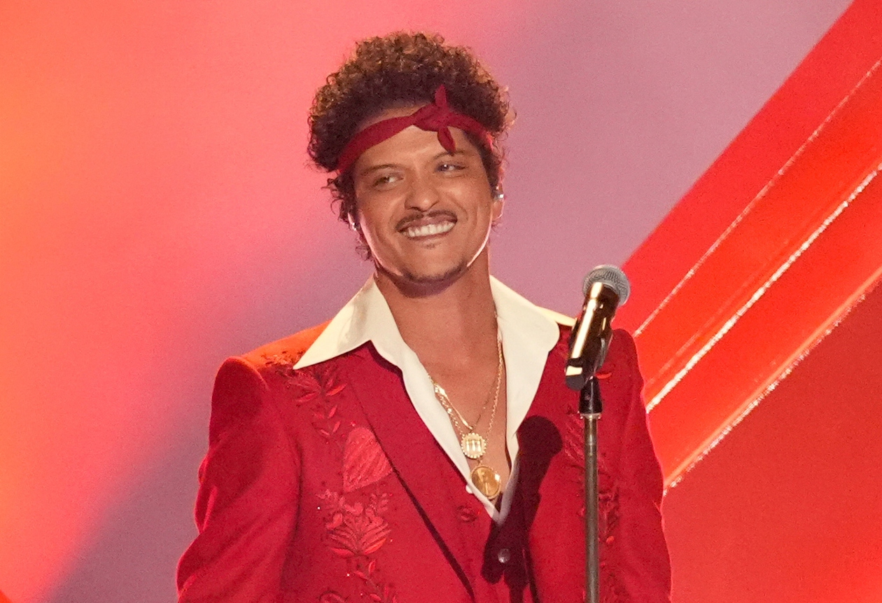 The parade on April 10 begins near Bellagio on Las Vegas Boulevard and ends at T-Mobile Arena’s Toshiba Plaza, and that stretch, Park Avenue, will be renamed Bruno Mars Drive.