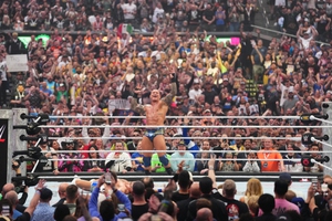 Randy Orton, shown during last year’s WrestleMania 41 in Las Vegas, will challenge Cody Rhodes for the Undisputed WWE Championship at Allegiant Stadium on April 18.