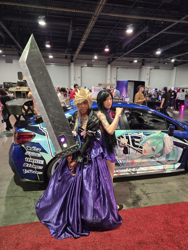 Cosplayers portray Cloud and Tifa from the Final Fantasy series. 

Prince Ishtar as Cloud (@prince.noir.bunny)  
Bliss as Tifa (@ittsumo_kurai)  