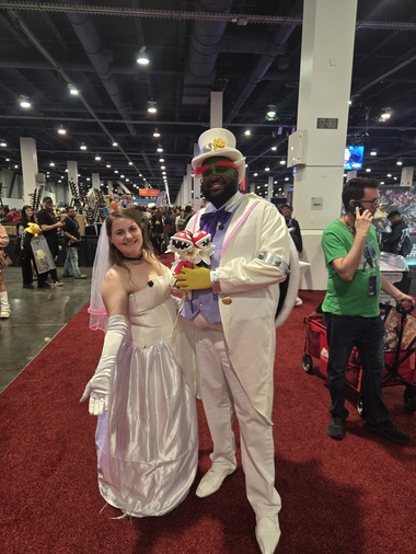  Danielle and Brandon of Husky Hubby Cosplay show off their take on Peach and Mario.&nbsp;(@huskyhubbycosplay/) 