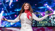 Ahead of her debut hosting gig, Shania spoke with the Weekly about her love for Las Vegas and Sabrina Carpenter and the possibility of a dream duet with Blake Shelton.