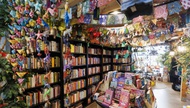 The moment I step inside The Writer’s Block on a Friday afternoon, everything slows down. Smooth jazz flows through the speakers. Colorful spines lining the shelves beg to be thumbed through with care.
