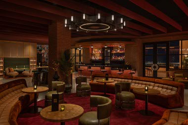 The Foundation Room at Mandalay Bay has closed and the Vinyl Room has taken its place, inspired by the Japanese listening lounges of the ’70s and dedicated to the legendary sound of Las Vegas.