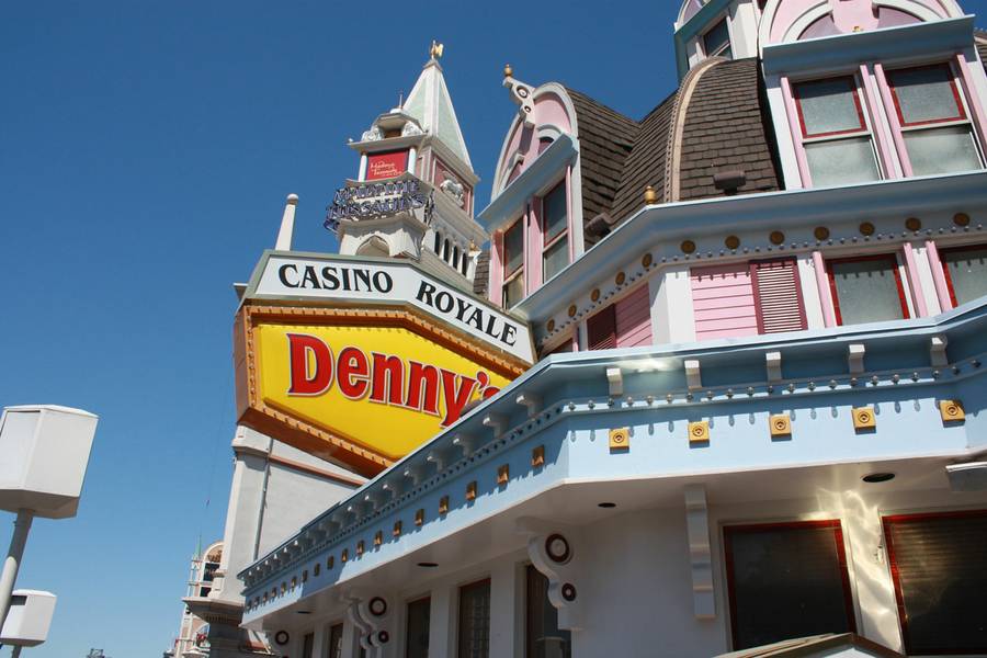 DENNY'S, Las Vegas - 3397 Las Vegas Blvd S, The Strip - Restaurant